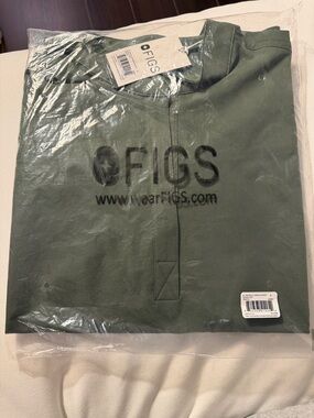 FIGS Short Sleeve Scrub Top